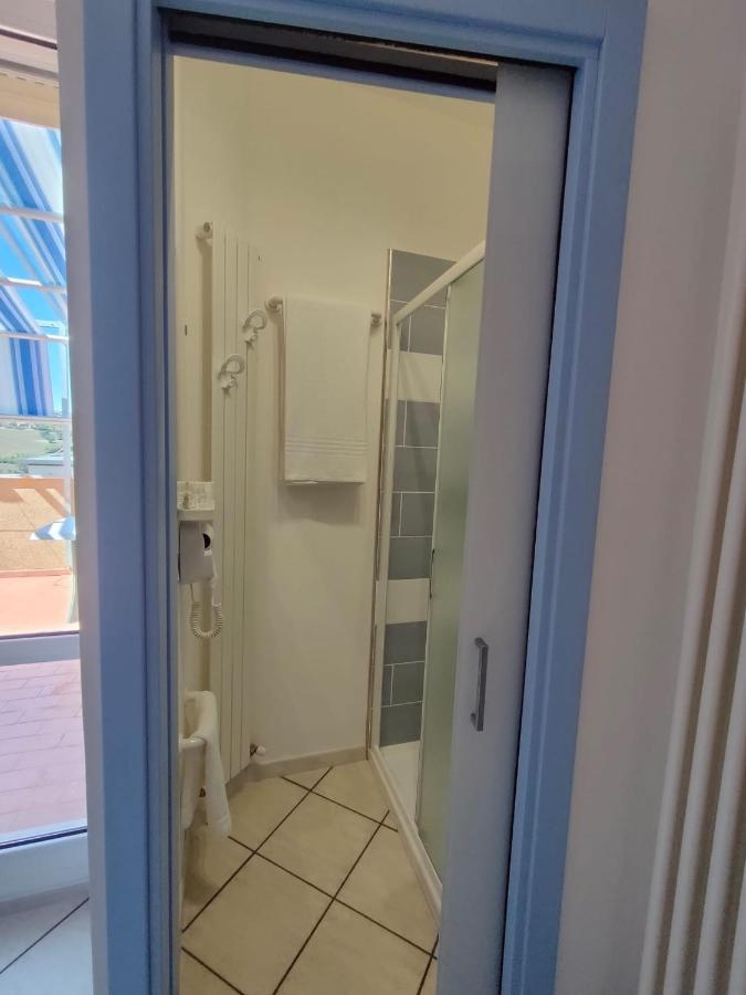 Le Tre Palme Bed & Breakfast Ancona Eksteriør bilde